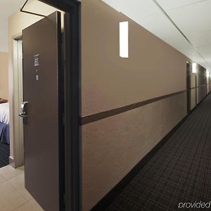 Queen Room Non-Smoking